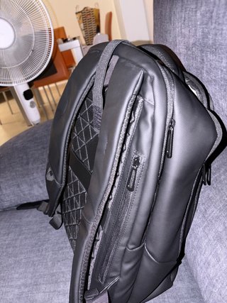 Mochila negra jsn