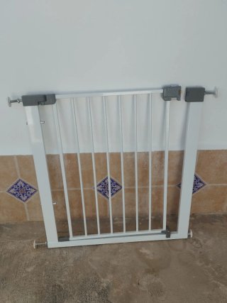 Barandilla de seguridad blanca