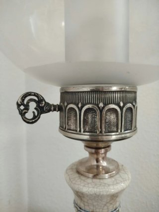Lámpara de mesa vintage estilo quinqué