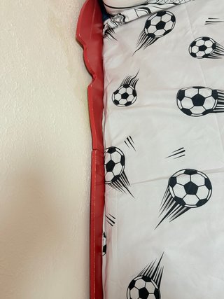 Cama infantil coche de carreras roja