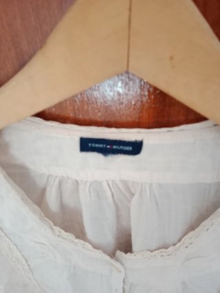 Blusa Tommy Hilfiger Talla L Beige