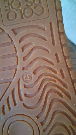 Sneackers bianche personalizzate con charms