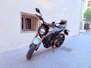 Honda CB 125 Naked Gris 2023 8800km