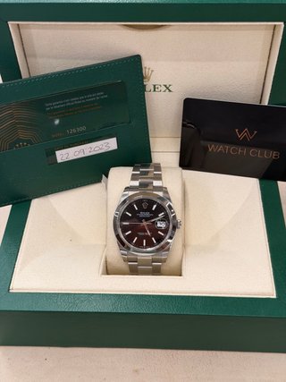 Rolex Datejust Negro oyster liso 41mm 126300