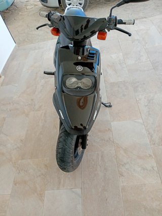 Yamaha BWS Scooter Negra con ITV todo en regla