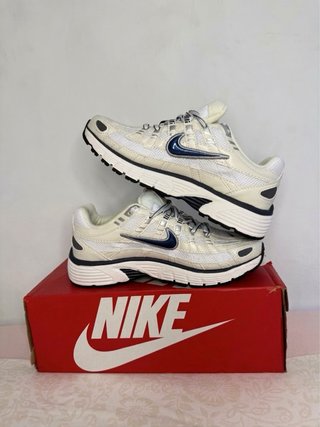 Zapatos Nike Blancos y Azules