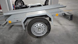 Remolque metálico para carga o se cambia por algo