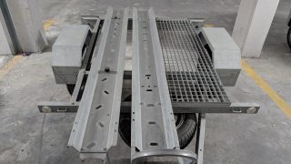 Remolque metálico para carga o se cambia por algo