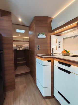 SE VENDE AUTOCARAVANA RAPIDO 866F