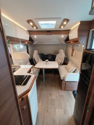 SE VENDE AUTOCARAVANA RAPIDO 866F