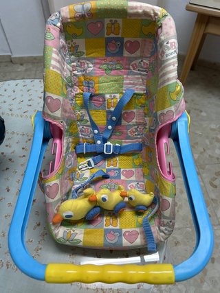 Silla de muñeca