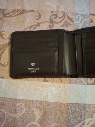 Portafoglio Piero Guidi in pelle marrone