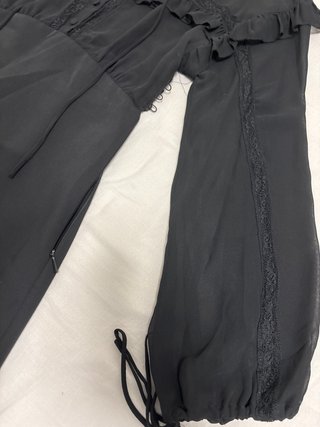 Vestido Mango negro manga larga encaje