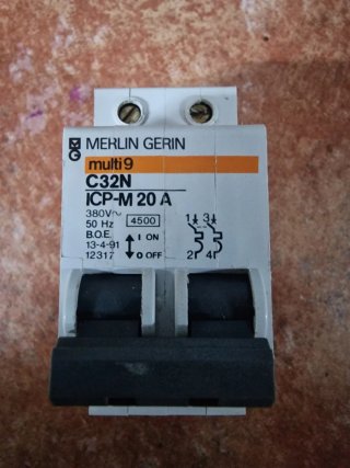 Merlin Gerin C32N ICP-M 20A Interruptor