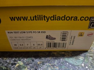 Zapatos de seguridad Diadora grises y amarillos