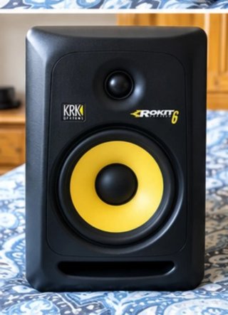 Controlador DJ Pioneer DDJ-800 KRK Rokit 60