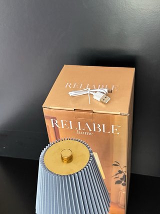 Lampada LED Ricaricabile Reliable Home