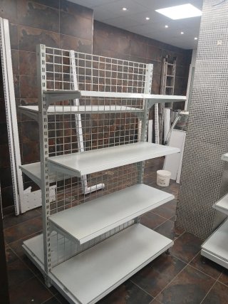 Lote de estanterías metálicas