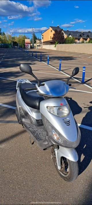 Scooter Moto Gris