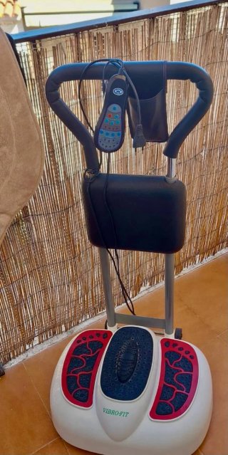 Vendo Plataforma Vibratoria Vibro-Fit buen estado.