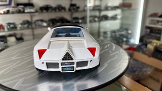 Ford GT90 escala 1:18