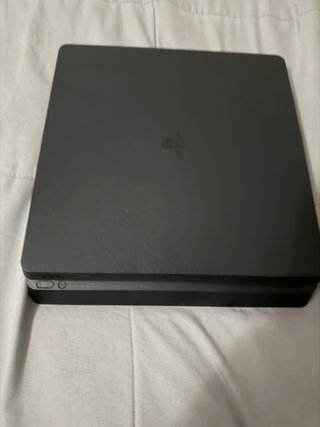 PS4 Slim + FC26 +Cyberpunk 2077 + Mando