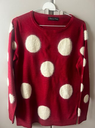 Jerses lunares gris/rojo y blanco.