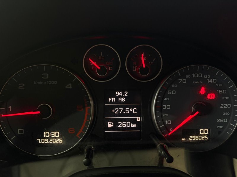 Audi A3 Sportback 1.6 TDI Attraction 2012, foto 16
