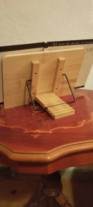 Atril plegable bambú para libros