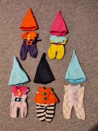 Abiti da gnomi per le bambole Barriguitas