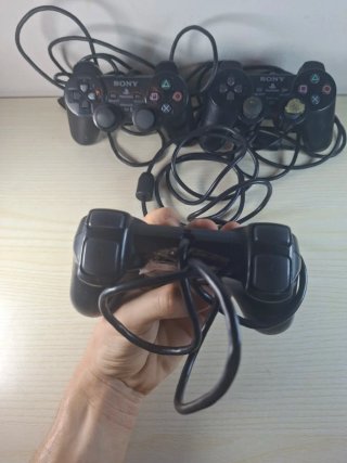 Tre Controller PS2 Sony. non funzionanti