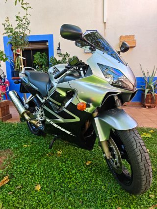Honda CBR600F 2007 NUEVA 12000KMS