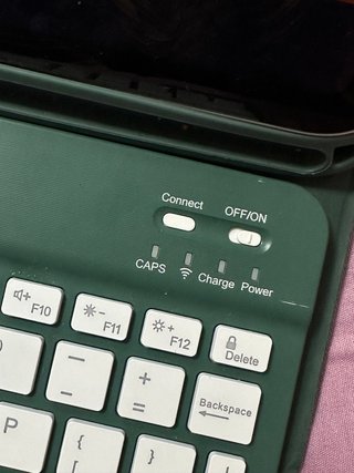 Funda para IPad A16 con teclado