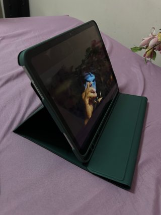 Funda para IPad A16 con teclado