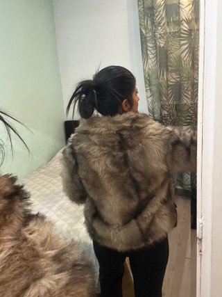 Abrigo pelo sintético marrón