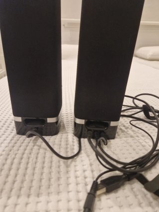 Altavoces Logitech Negros