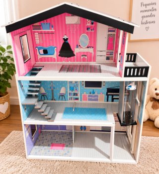 Casa de muñecas de madera
