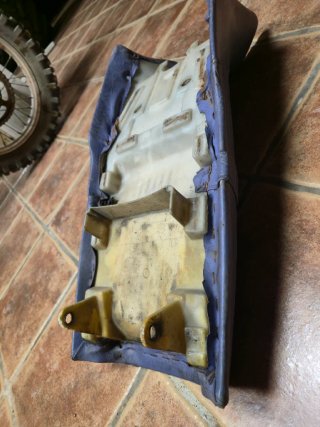Asiento Yamaha XT600 2KF