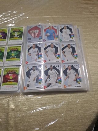 Álbum Panini Adrenalyn 2024-25 70% Lleno