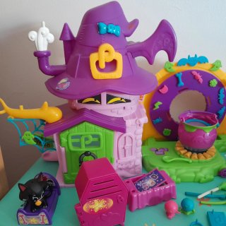 Colección Pin y Pon Brujas en perfecto estado.
