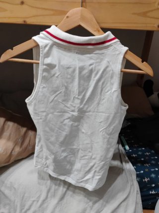 Camiseta sin mangas con estampado de rostro