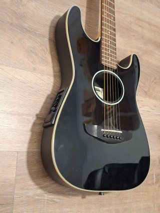 Guitarra Electroacústica Memphis Stratocaster