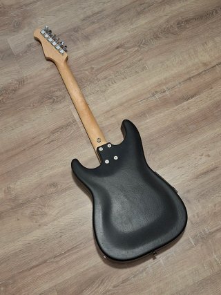 Guitarra Electroacústica Memphis Stratocaster