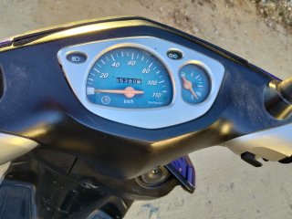 Yamaha Cygnus X 125 morada