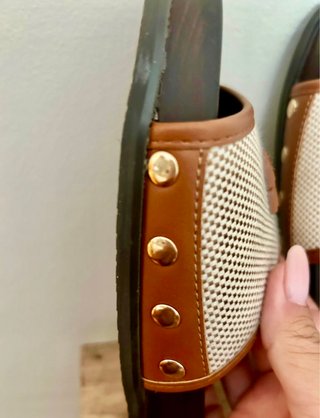 Sandali Miu Miu Beige e Marrone
