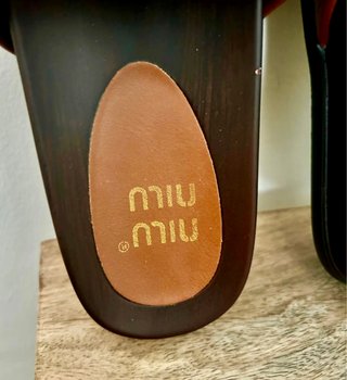 Sandali Miu Miu Beige e Marrone