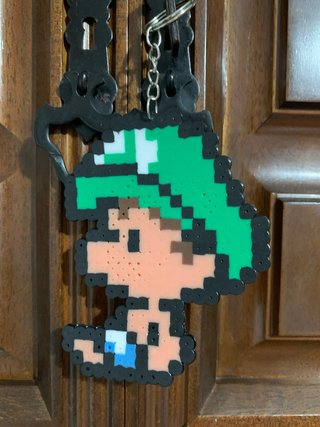 Llavero Hama Beads Bebé Luigi