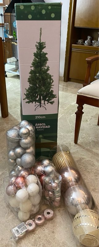 Árbol de Navidad 210cm con Adornos Plateados y Ros