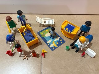 Lote Playmobil Bebé y Accesorios