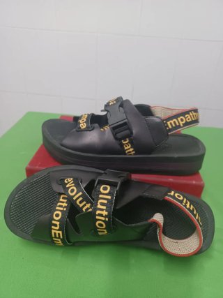 Sandalias veganas Duo negras multicolor